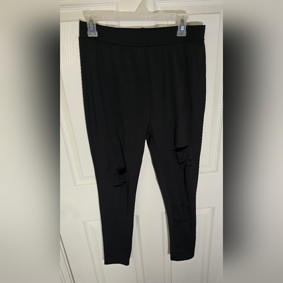 SHEIN Black Leggings with Elastic Waistband and Tapered Fit - Picture 10 of 10
